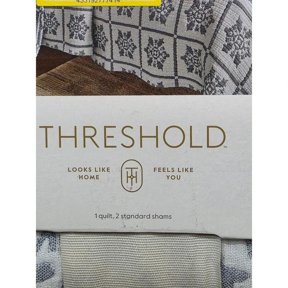 Threshold new matelassé
